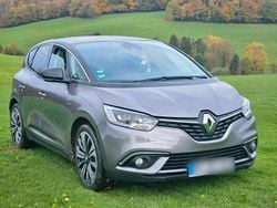 Grau Gebraucht 2018 Renault Scénic IV Bose Edition Van / Kleinbus | 9.599 € (Guter Preis)