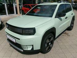 Blau Neu 2025 Fiat Grande Panda La Prima SUV | 25.690 € (Etwas zu teuer)