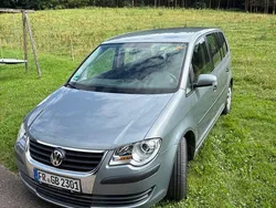 Grau Gebraucht 2009 VW Touran Van / Kleinbus | 3.550 € (Guter Preis)
