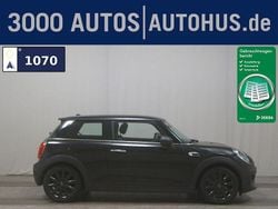Midnight black metallic (metallic) Gebraucht 2017 Mini ONE Kleinwagen | 9.780 € (Superpreis)