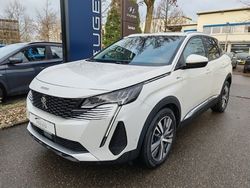 Lack weiss perlglänzend/metall Gebraucht 2021 Peugeot 3008 Allure SUV | 21.990 € (Fairer Preis)