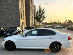 Weiß Gebraucht 2011 BMW 330 Limousine | 9.499 € (Guter Preis)