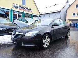 Braun Gebraucht 2010 Opel Insignia Limousine | 4.980 € (Fairer Preis)
