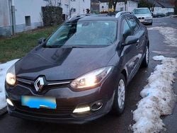 Grau Gebraucht 2014 Renault Mégane GrandTour Dynamique Kombi | 6.200 € (Fairer Preis)