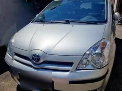 Silber Gebraucht 2005 Toyota Corolla Verso Van / Kleinbus | 2.500 € (Guter Preis)