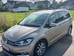 Beige Gebraucht 2017 VW Touran Van / Kleinbus | 19.000 € (Guter Preis)