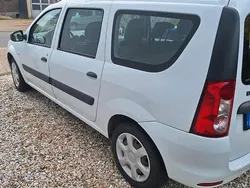 Weiß Gebraucht 2009 Dacia Logan Limousine | 1.200 € (Fairer Preis)