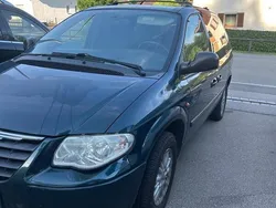 Grün Gebraucht 2004 Chrysler Voyager Van / Kleinbus | 1.500 €