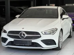 Digitalweiss metalliclack Gebraucht 2020 Mercedes CLA200 AMG line Limousine | 27.950 € (Fairer Preis)