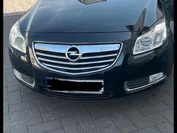 Schwarz Gebraucht 2009 Opel Insignia Kombi | 900 €
