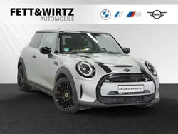 Melting silver iii Gebraucht 2023 Mini Cooper SE Kleinwagen | 22.688 € (Fairer Preis)