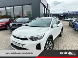 Weiß Gebraucht 2024 Kia Stonic 2 SUV | 18.990 € (Superpreis)