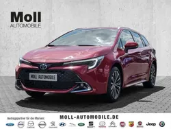 Karminarot metallic Neu 2024 Toyota Corolla Team Kombi | 29.450 €