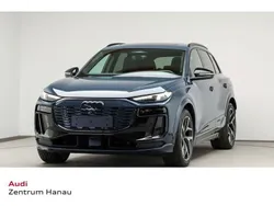 Blau Gebraucht 2025 Audi Q6 e-tron S-Line SUV | 83.985 € (Teuer)