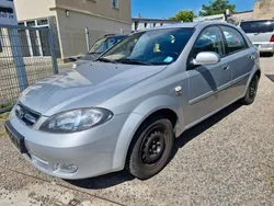 Silber Gebraucht 2004 Chevrolet Lacetti CDX Limousine | 999 €