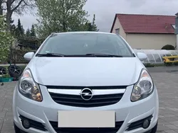 Weiß Gebraucht 2010 Opel Corsa Edition Limousine | 4.800 € (Fairer Preis)