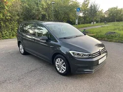 Grau Gebraucht 2018 VW Touran Comfortline Van / Kleinbus | 19.899 € (Guter Preis)