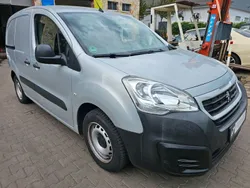 Grau Gebraucht 2018 Peugeot Partner Premium Van / Kleinbus | 8.950 € (Superpreis)