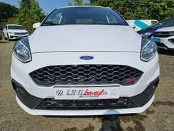 Weiß Gebraucht 2019 Ford Fiesta ST Kleinwagen | 14.995 € (Fairer Preis)