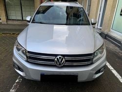 Silber Gebraucht 2016 VW Tiguan LOUNGE SUV | 11.500 € (Teuer)