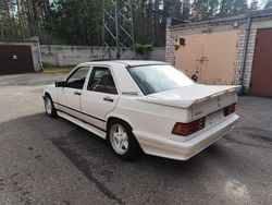 Weiß Gebraucht 1984 Mercedes 190 Limousine | 7.700 €
