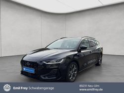 Agate black metallic Gebraucht 2024 Ford Focus ST-Line X Kombi | 22.480 € (Fairer Preis)