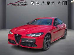 Rot (dunkelrot) Gebraucht 2023 Alfa Romeo Giulia Competizione Limousine | 41.850 € (Fairer Preis)