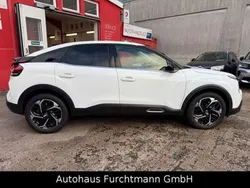 Weiß Gebraucht 2023 Citroën C4 PureTech Limousine | 17.990 € (Fairer Preis)