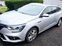 Silber Gebraucht 2017 Renault Mégane GrandTour Play Kombi | 7.700 € (Teuer)