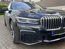 Schwarz Gebraucht 2021 BMW 750 Performance Limousine | 55.300 € (Fairer Preis)