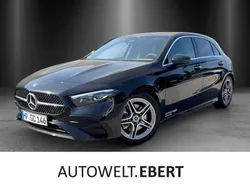Kosmosschwarz Gebraucht 2024 Mercedes A220 AMG Kleinwagen | 43.880 € (Teuer)