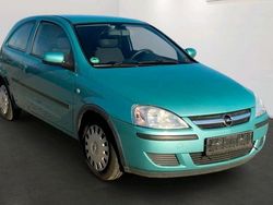 Grün Gebraucht 2004 Opel Corsa Kleinwagen | 1.300 € (Fairer Preis)