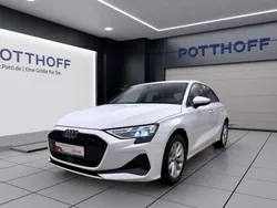 Weiß Gebraucht 2024 Audi A3 Sportback Business Limousine | 30.750 € (Guter Preis)