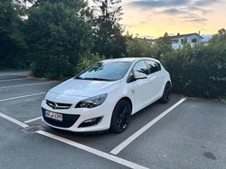 Weiß Gebraucht 2013 Opel Astra Eco Limousine | 6.800 € (Teuer)