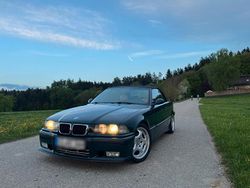 Grün Gebraucht 1994 BMW 325 Cabriolet M Sport Cabrio | 8.700 €