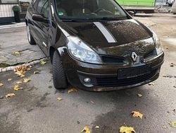 Braun Gebraucht 2007 Renault Clio II Kleinwagen | 2.750 € (Fairer Preis)