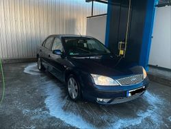 Blau Gebraucht 2006 Ford Mondeo Limousine | 1.500 € (Fairer Preis)