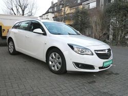 Weiß Gebraucht 2016 Opel Insignia Business Edition Kombi | 6.490 € (Fairer Preis)