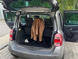 Grau Gebraucht 2012 Renault Modus Van / Kleinbus | 5.200 €