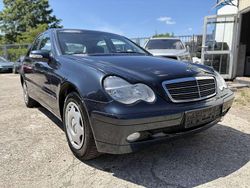 Schwarz Gebraucht 2003 Mercedes C180 Classic Limousine | 4.250 € (Fairer Preis)