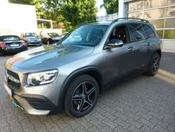 Grau Gebraucht 2023 Mercedes GLB220 AMG line SUV | 44.240 € (Fairer Preis)