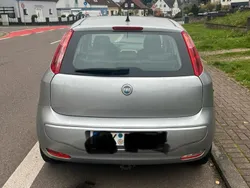 Silber Gebraucht 2007 Fiat Grande Punto Kleinwagen | 1.950 €