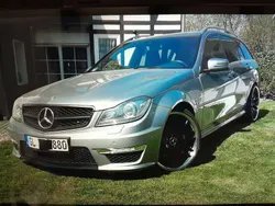Mercedes C63 AMG