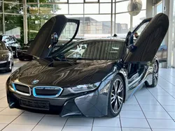 Grau Gebraucht 2015 BMW i8 Performance Coupé | 43.990 € (Fairer Preis)