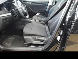 Schwarz Gebraucht 2024 Skoda Octavia Selection Kombi | 31.750 € (Teuer)
