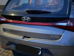 Grau Gebraucht 2022 Hyundai i20 Kleinwagen | 10.000 €