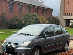 Grau Gebraucht 2010 Citroën Xsara Van / Kleinbus | 2.449 €