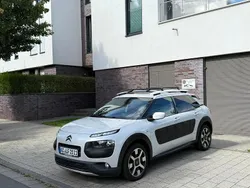 Weiß Gebraucht 2017 Citroën C4 Cactus Rip Curl Kleinwagen | 6.950 € (Guter Preis)