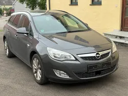 Silber Gebraucht 2012 Opel Astra Kombi | 3.800 € (Guter Preis)