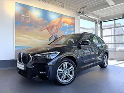 Black sapphire metallic Gebraucht 2022 BMW X1 M Sport SUV | 26.820 € (Fairer Preis)
